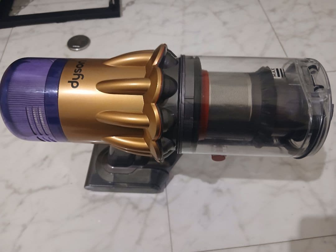 け*)様 Dyson SV18 本体のみ 動作良好 バッテリー表示あり