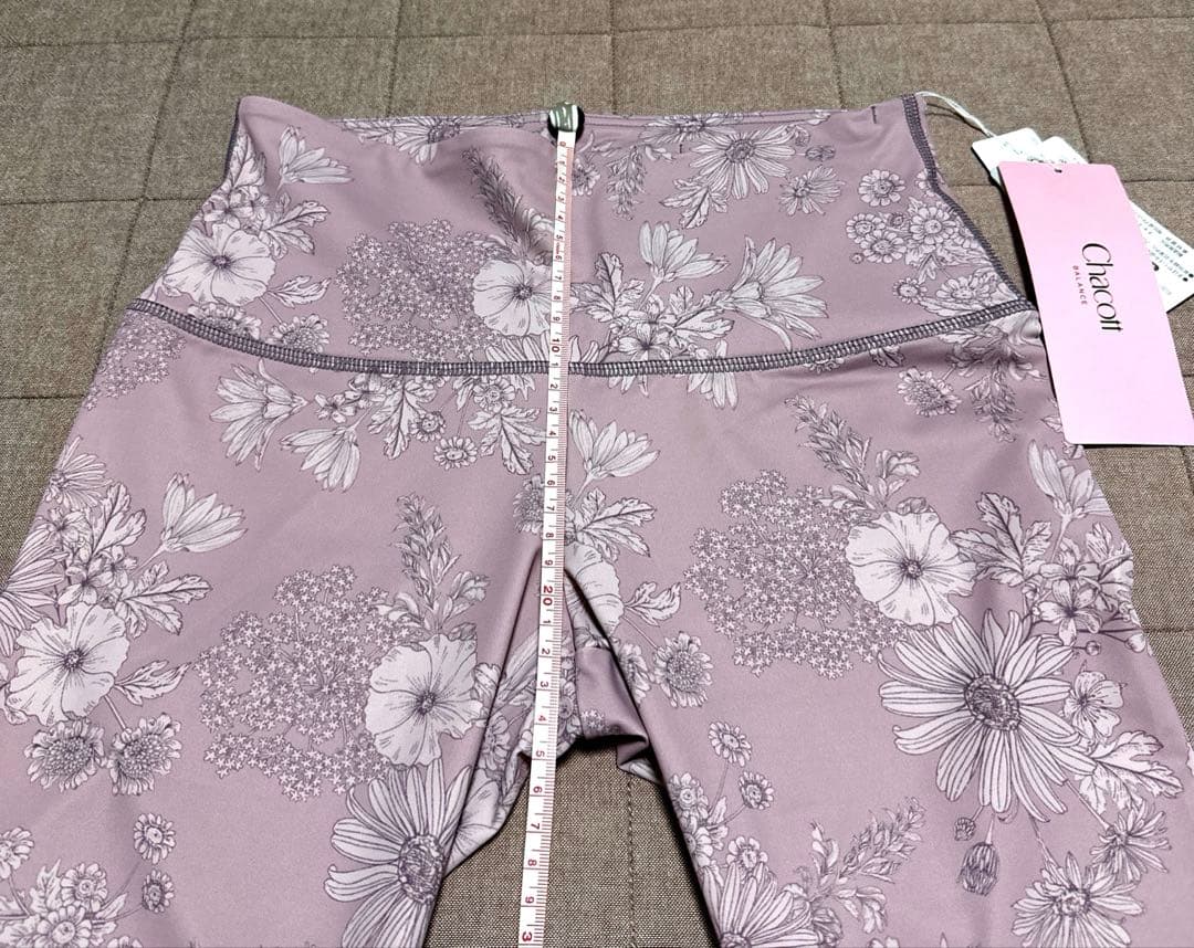 新品タグ付き ★チャコット/Chacott★グレイッシュローズレギンス（M）