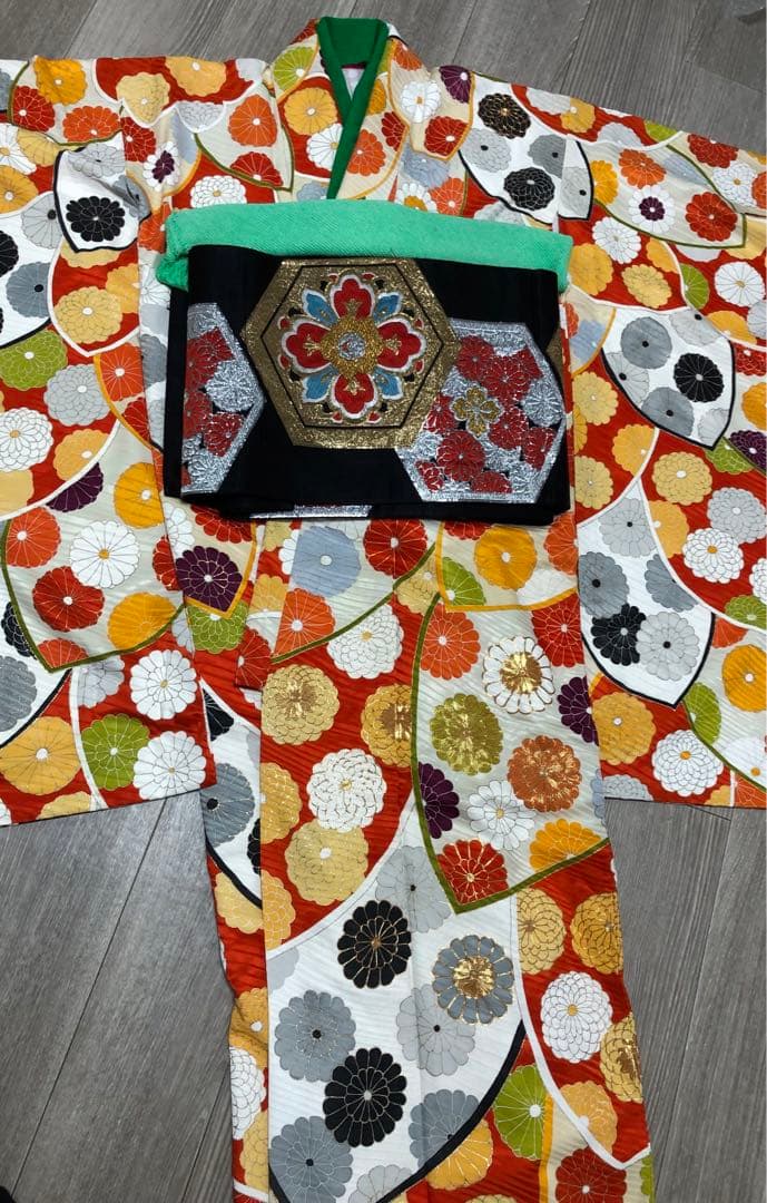 振袖 花柄　成人式　刺繍　着物　帯　セット　総柄　レトロ　袴　卒業　キモノ姫