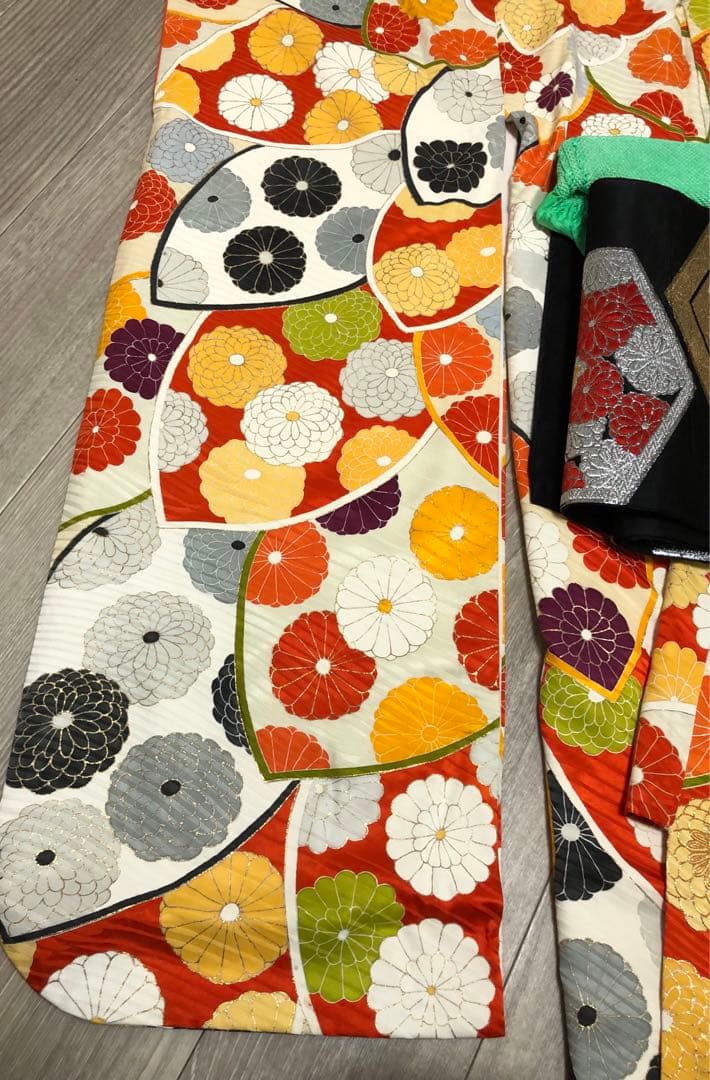 振袖 花柄　成人式　刺繍　着物　帯　セット　総柄　レトロ　袴　卒業　キモノ姫
