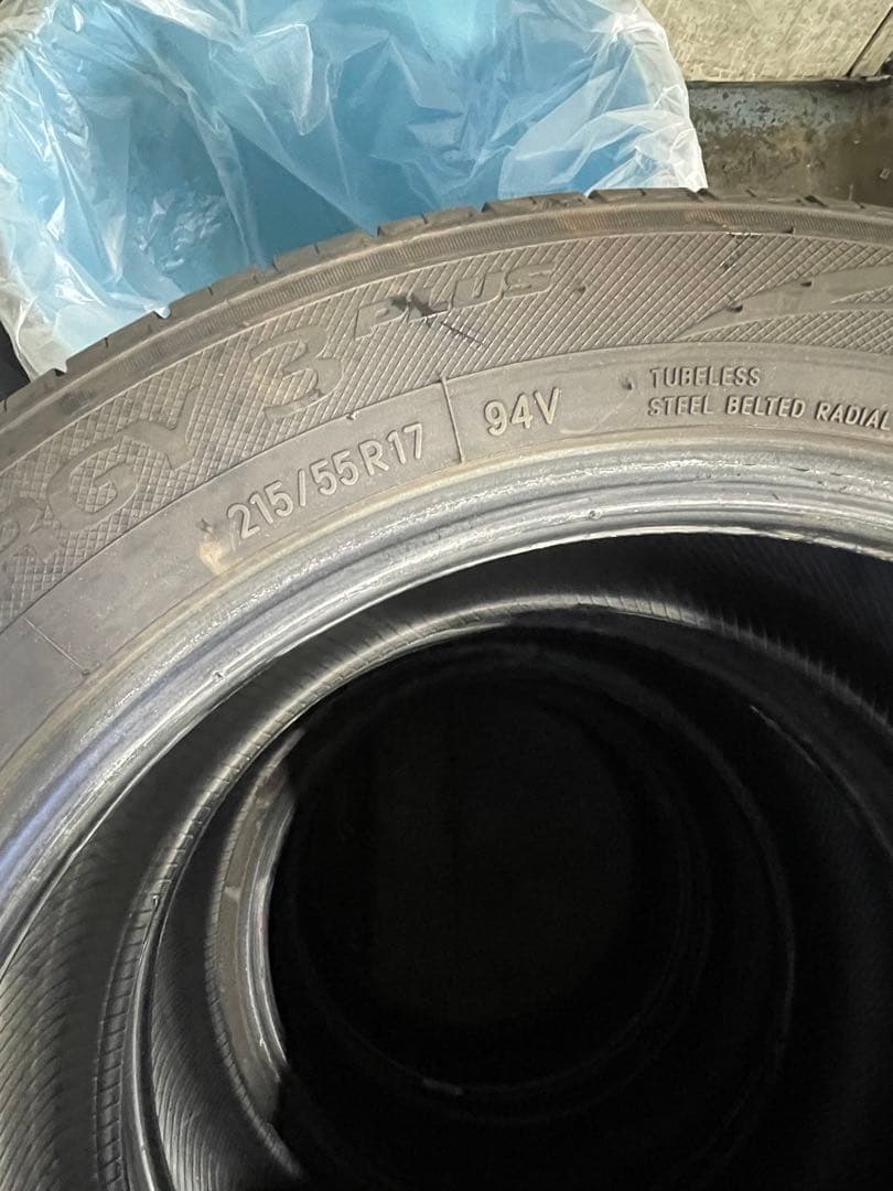 2024年215/55R17 4本セットトーヨータイヤ ナノエナジー3PLUS