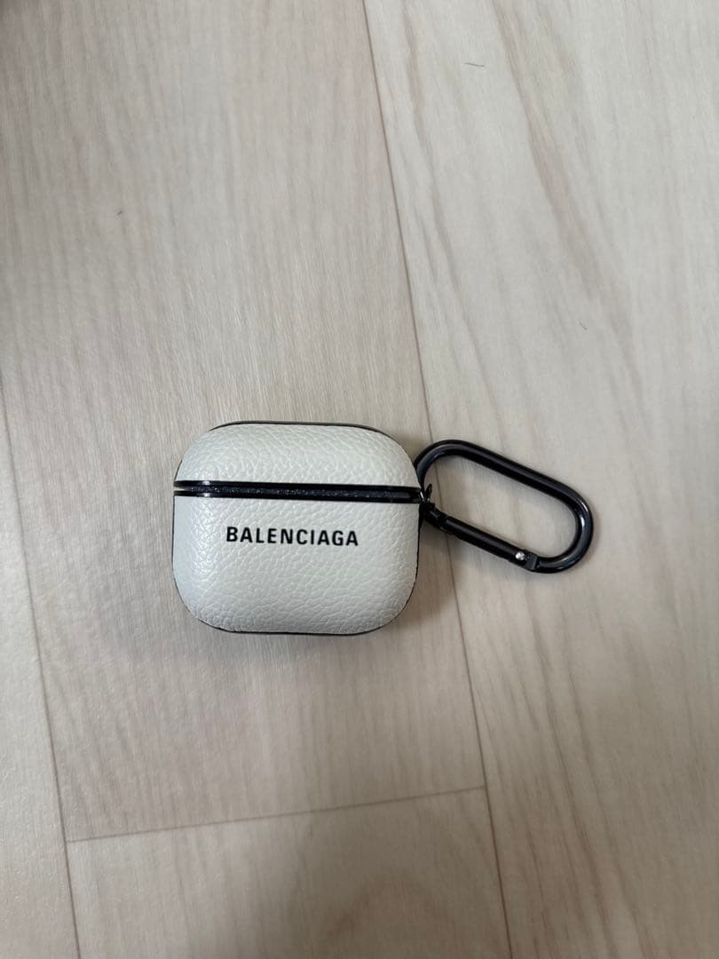 新品未使用 BALENCIAGA バレンシアガ AirPods ケース 第3世代