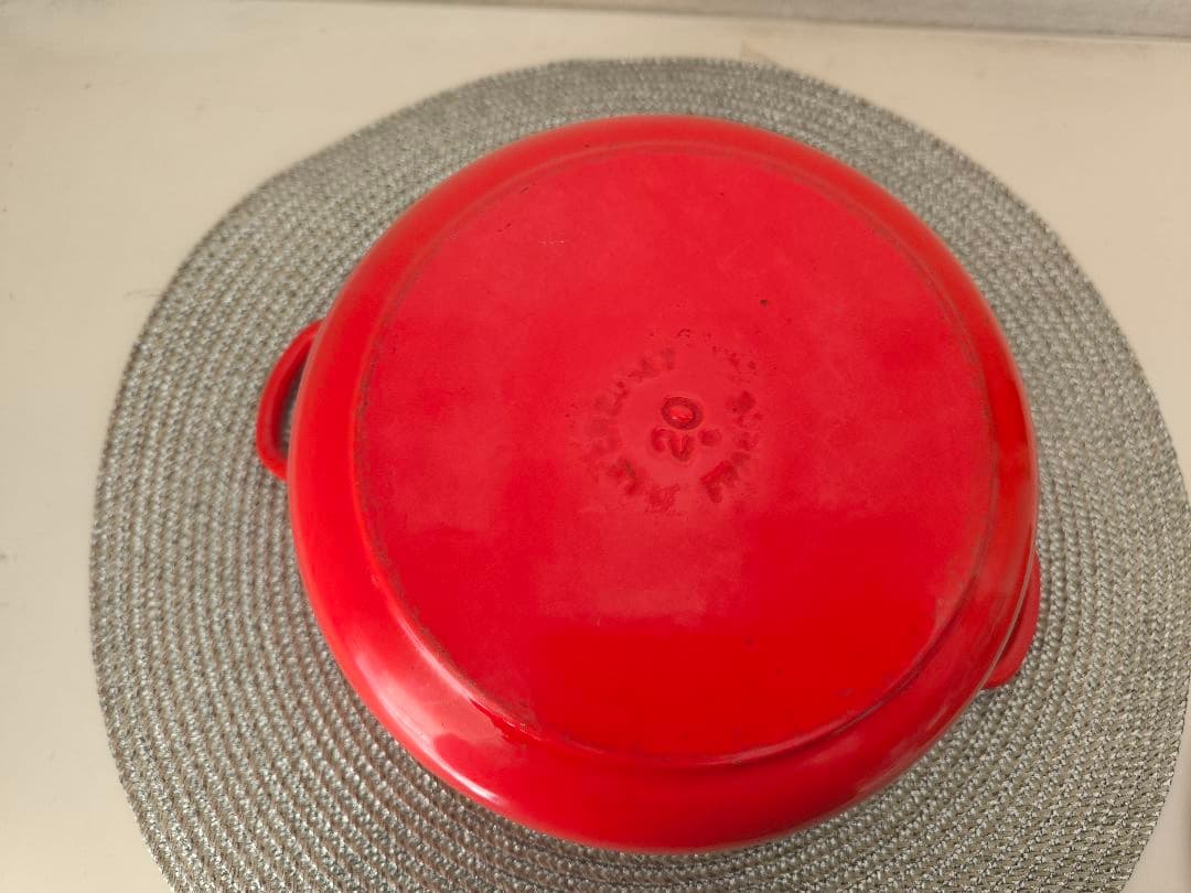 Le Creuset ココットロンド20cm 赤　オレンジ
