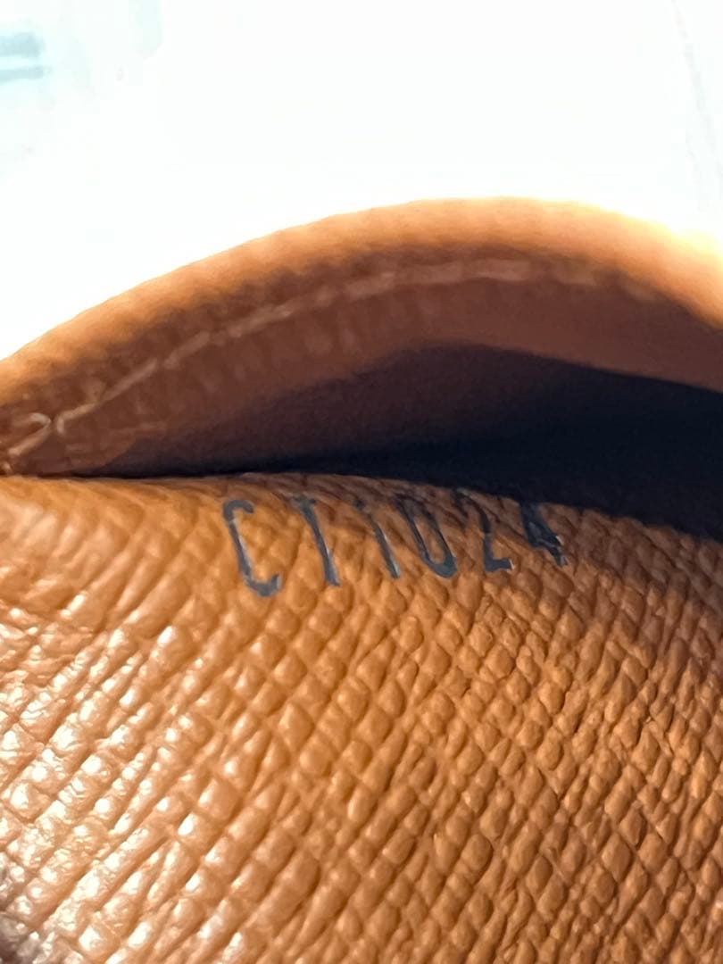 【F】Louis Vuitton モノグラム 二つ折り財布