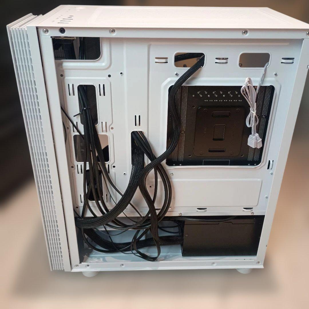 た*い様 【ケース新品】Xeon(18C36T)メモリ16GB GTX1070