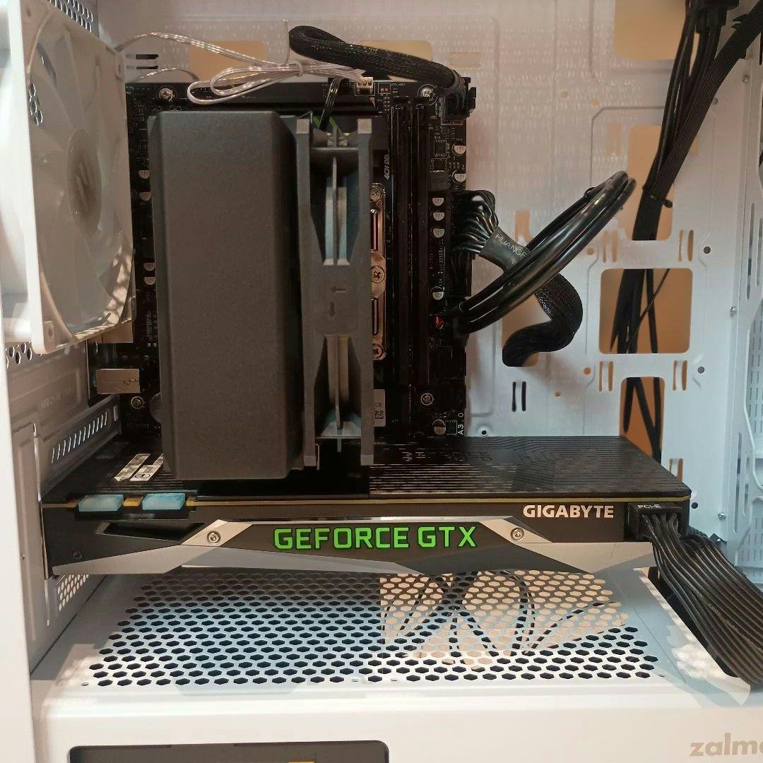 た*い様 【ケース新品】Xeon(18C36T)メモリ16GB GTX1070