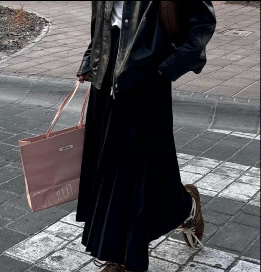 SALE新品FASHIRUファシル プリーツロングスカート ブラック