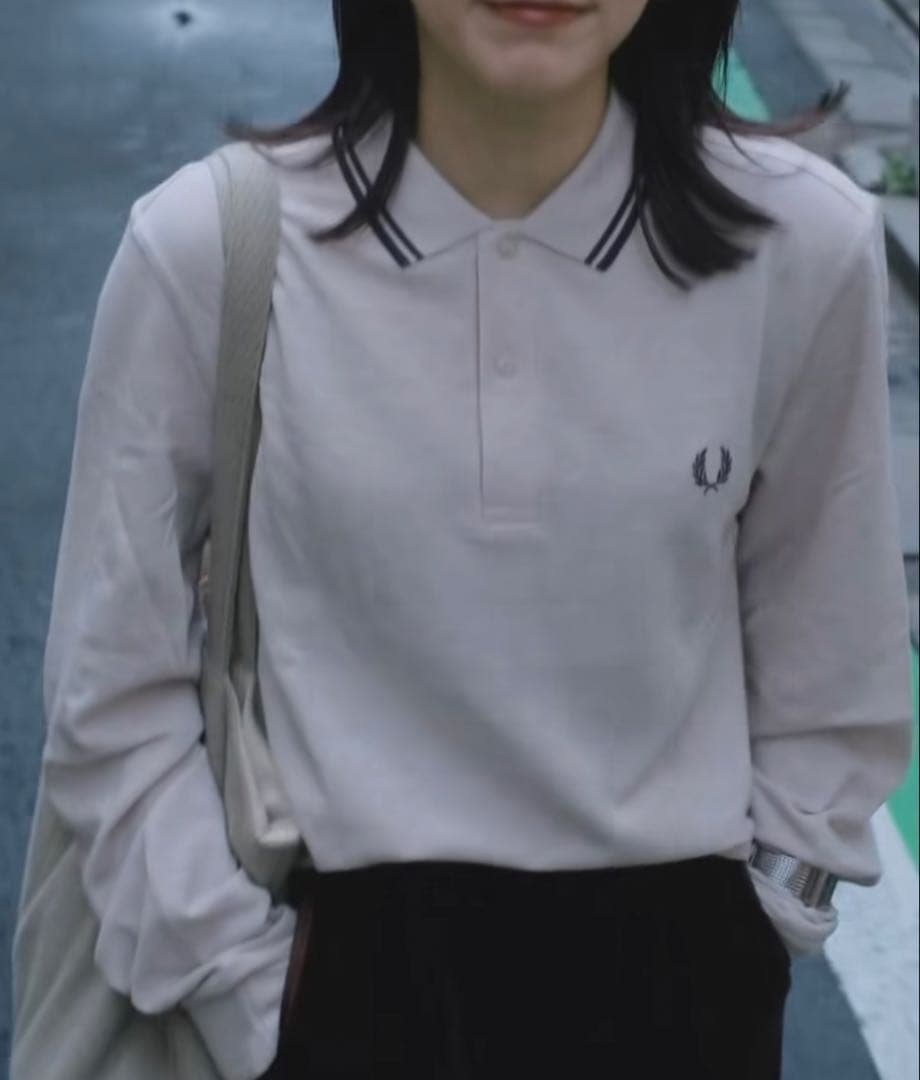 FRED PERRY ベージュ 長袖ポロシャツ M ユニセックス