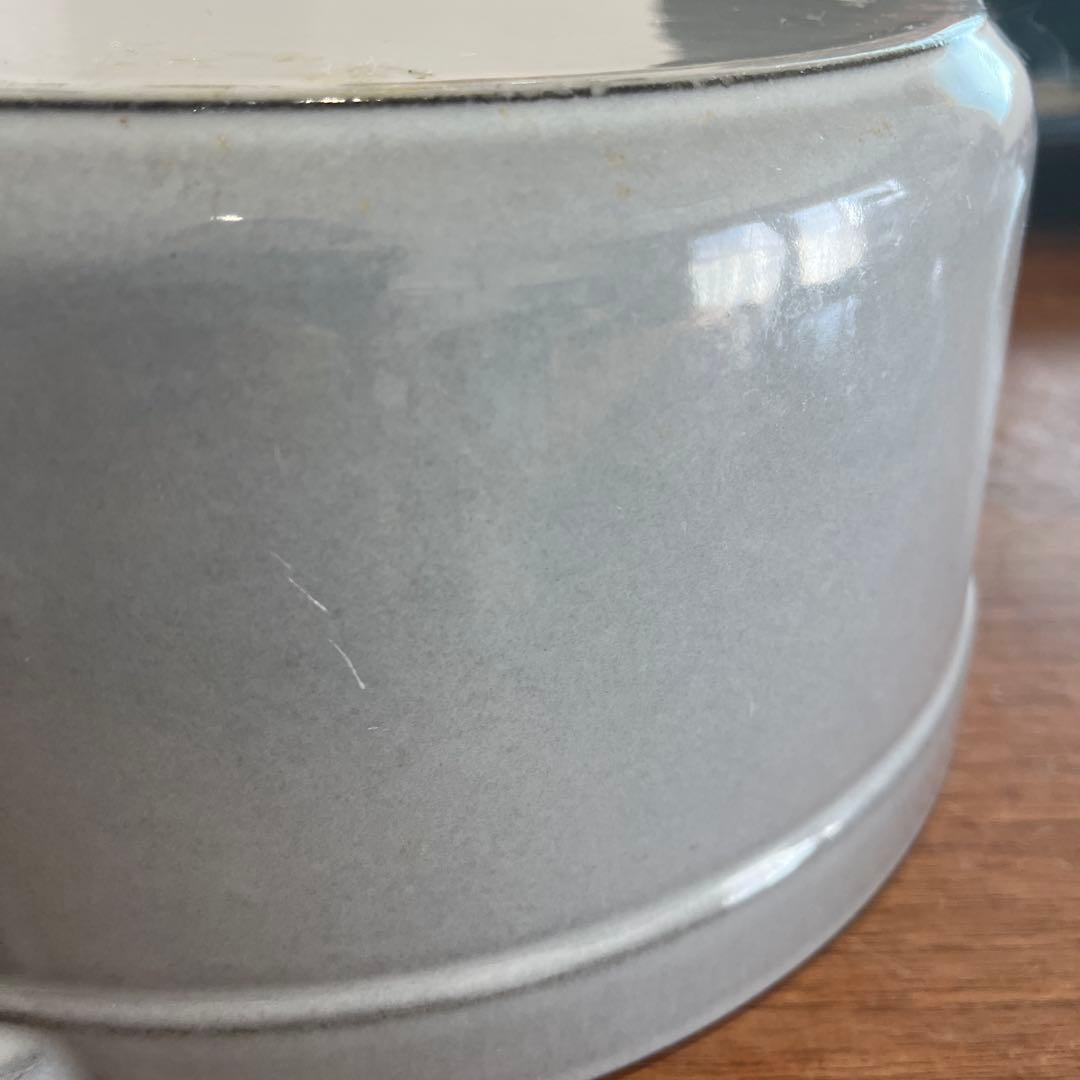 Staub 26cm 鍋　グレー　(週末のみこの値段)