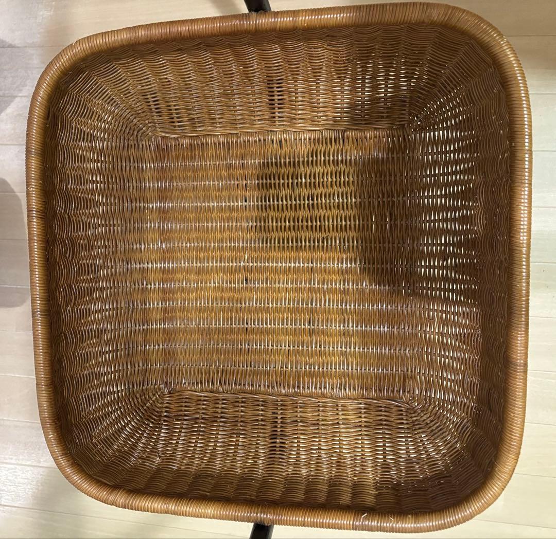 ハンガーラック・ポールハンガー IDEE WALLABY HANGER STAND