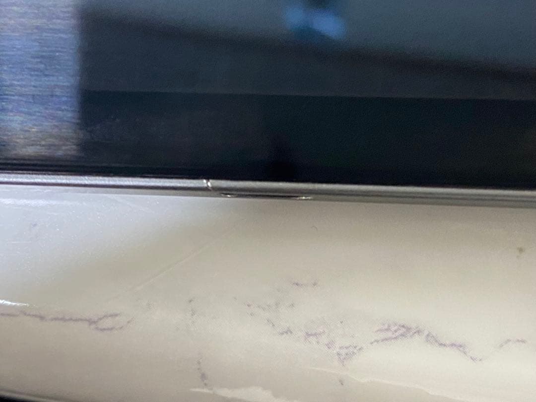 液晶不良 Apple iPad Pro 第3世代 11インチ 128GB