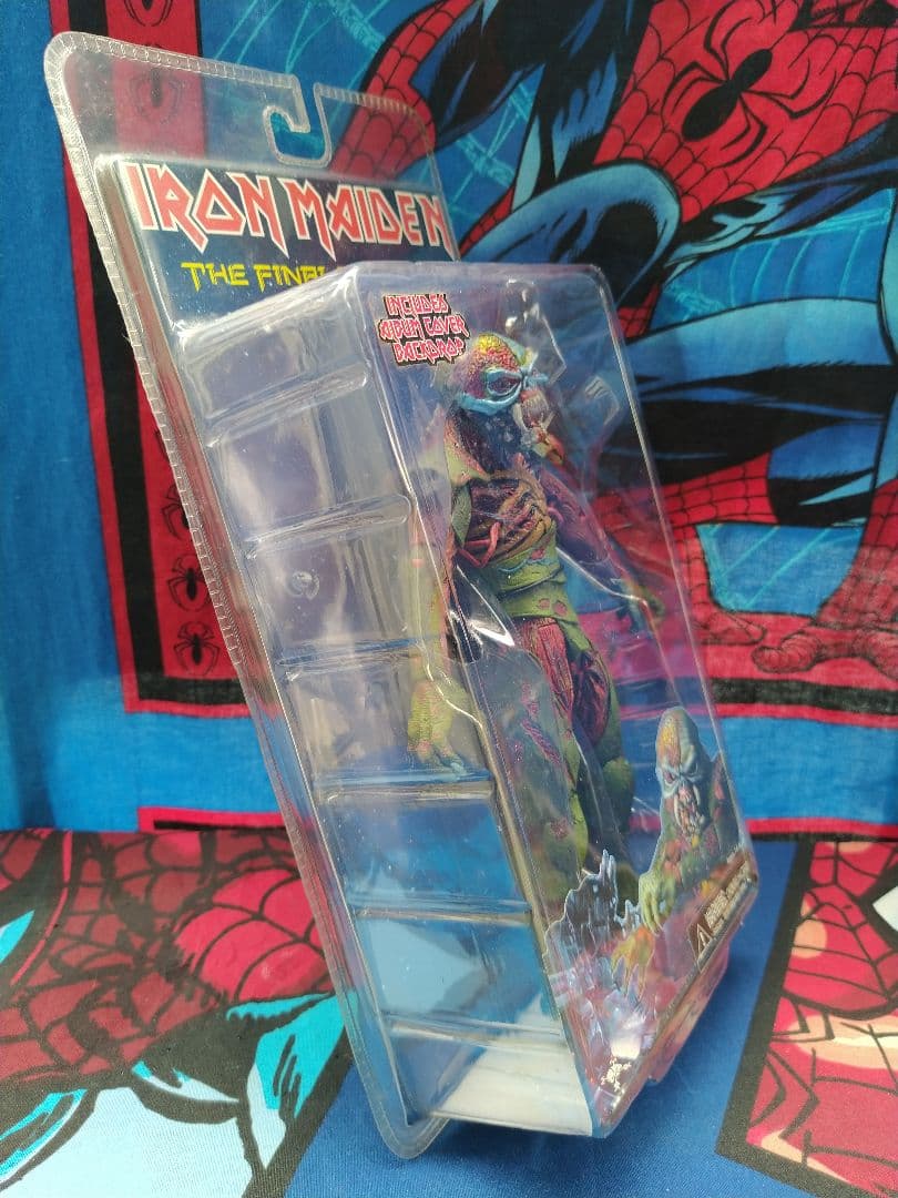 NECA アイアンメイデン (2011年) ファイナルフロンティア 新品・未開封