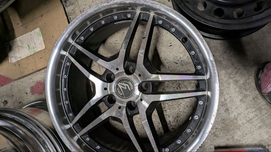 19インチホイール8,5j、9,5j
