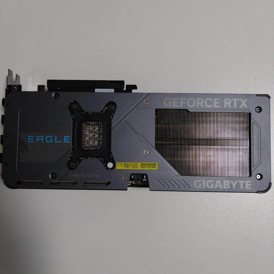 博*郑様 GEFORCE RTX 5070 EAGLE OC SFF 12G