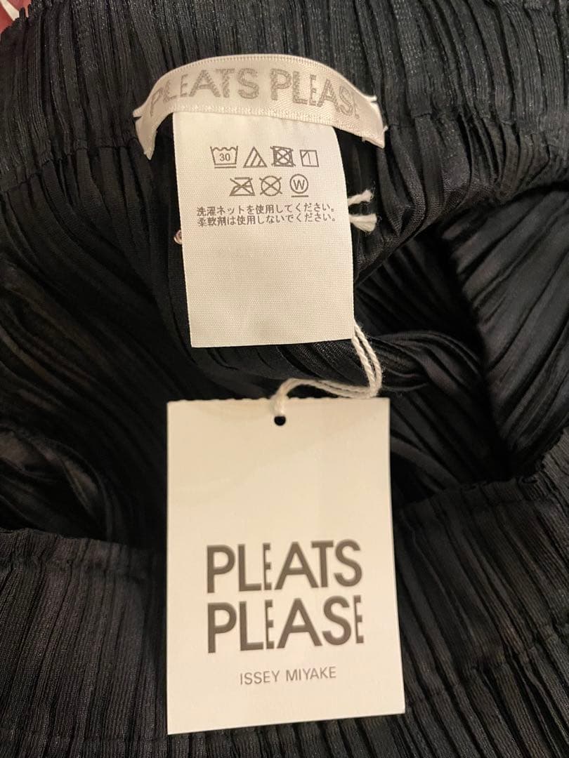 PLEATS PLEASE⭐︎THICKER BOTTOMS 1 新品ブラック3