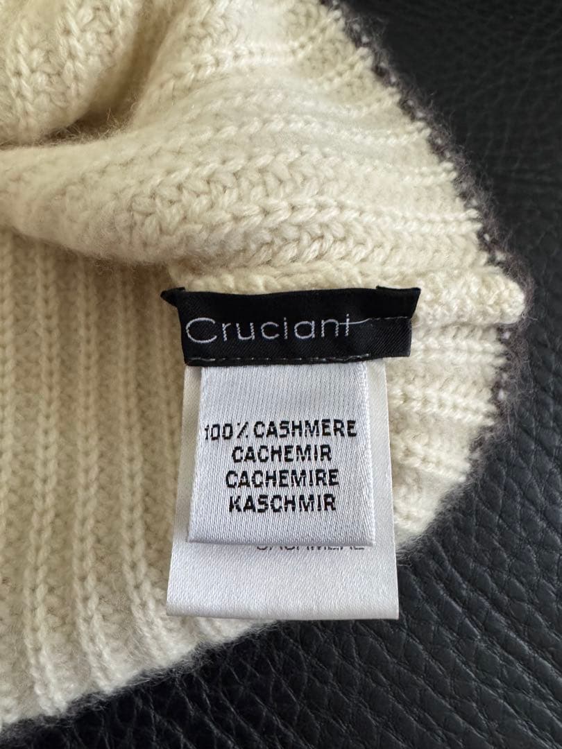 【米米米さん専用 】Cruciani 100%カシミヤ ニット帽
