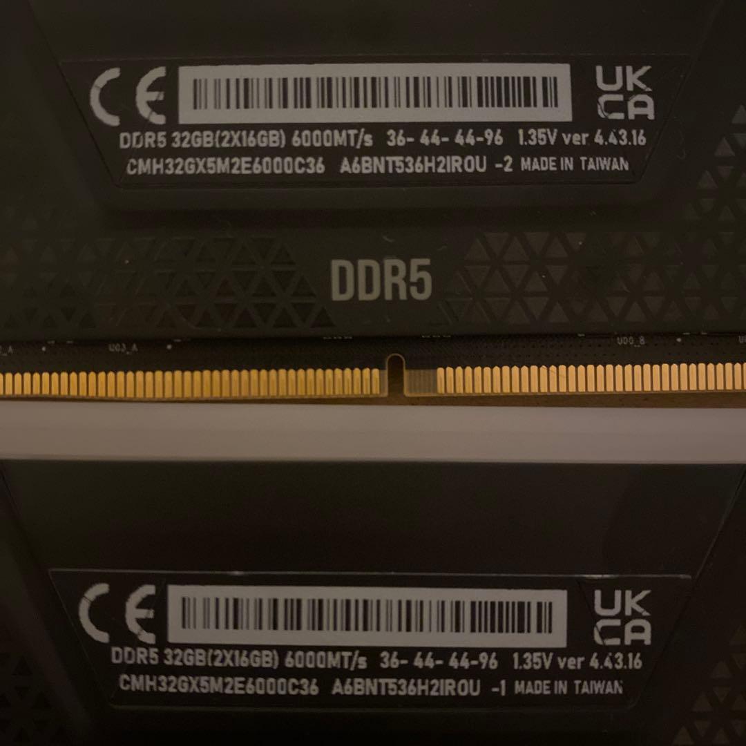 メモリー Corsair Vengeance RGB DDR5 6000mhz 32GB
