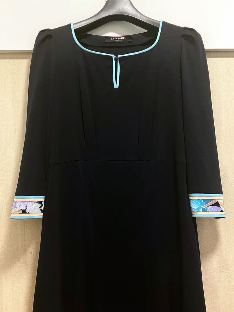 美品 レオナール カンカンワンピース フラワートリム 38 ウエストゴム 濃紺