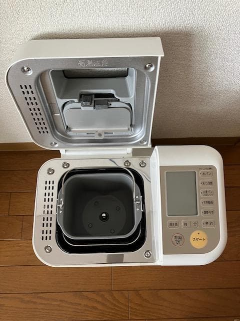 【美品】Panasonic ゴパン ホームベーカリー SD-RBM1000-W