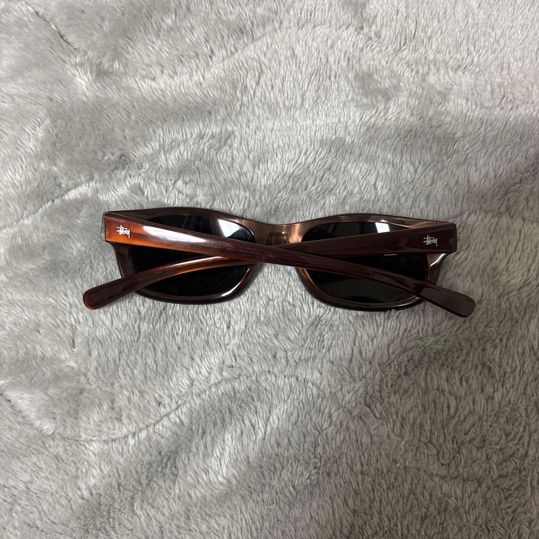 Stussy スクエア型サングラス ブラウン