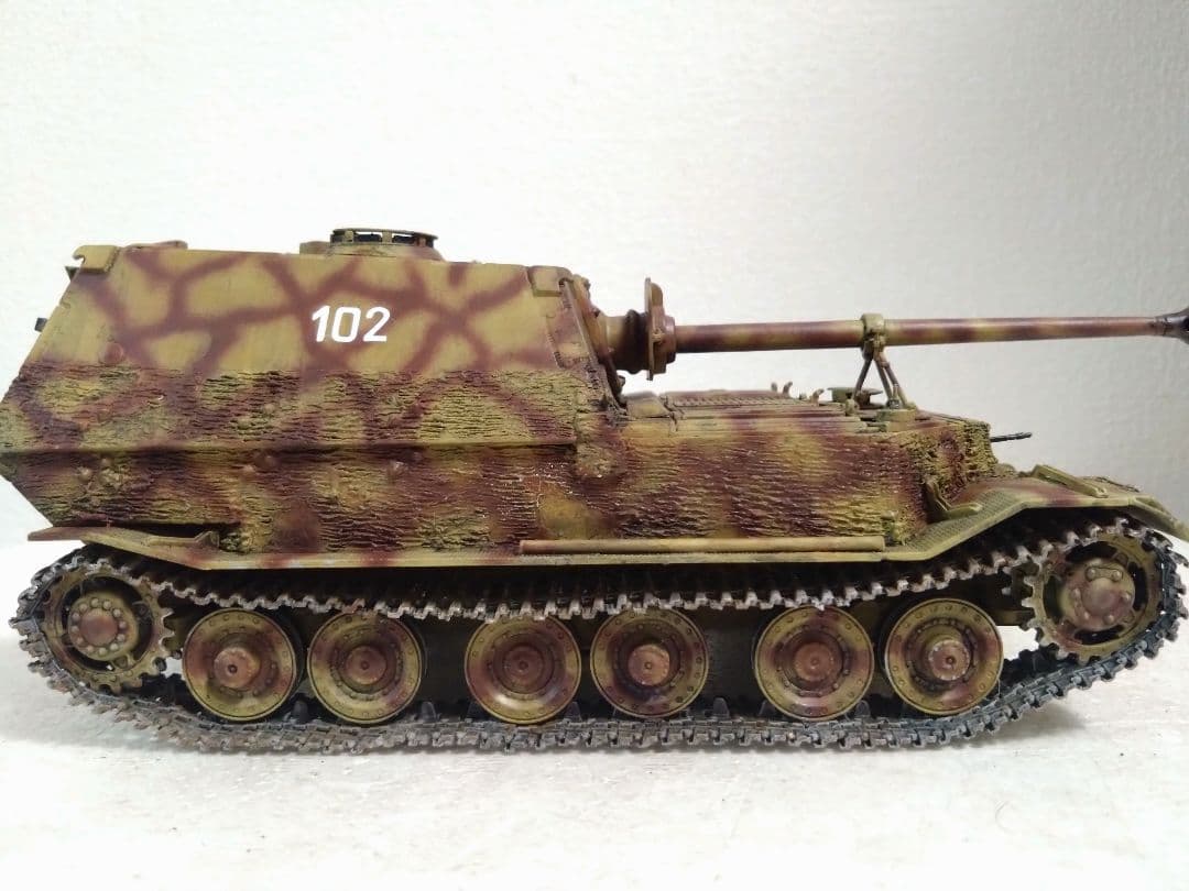 戦車プラモデル戦車完成品 ドラゴン1/35ドイツ重駆逐戦車 エレファント完成品