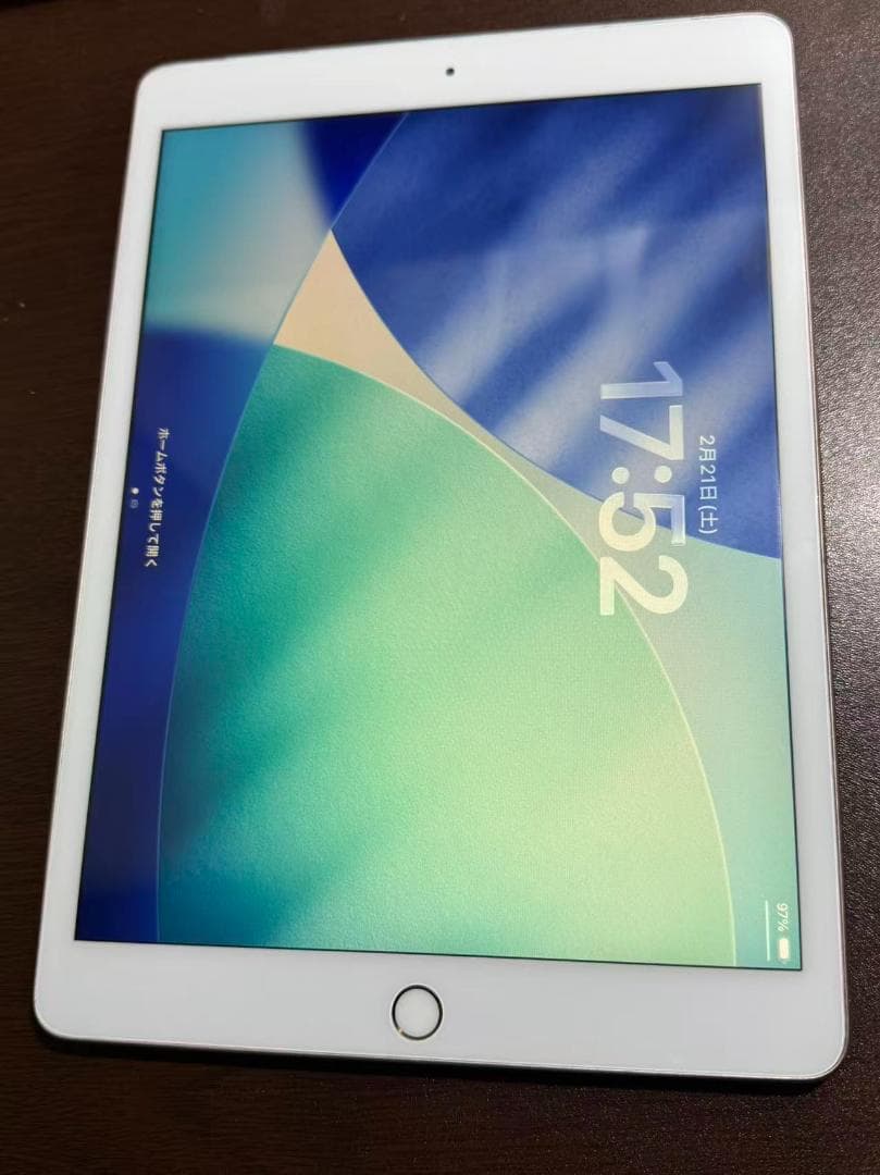 iPad　第8世代　128GB　Wi-Fi + Cellular