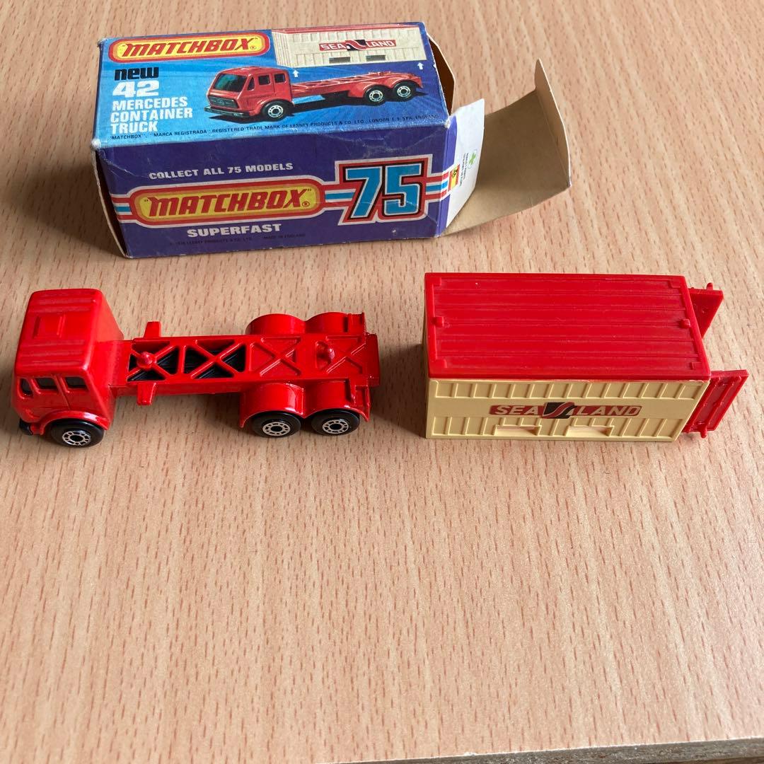 MATCHBOX メルセデス コンテナトラック