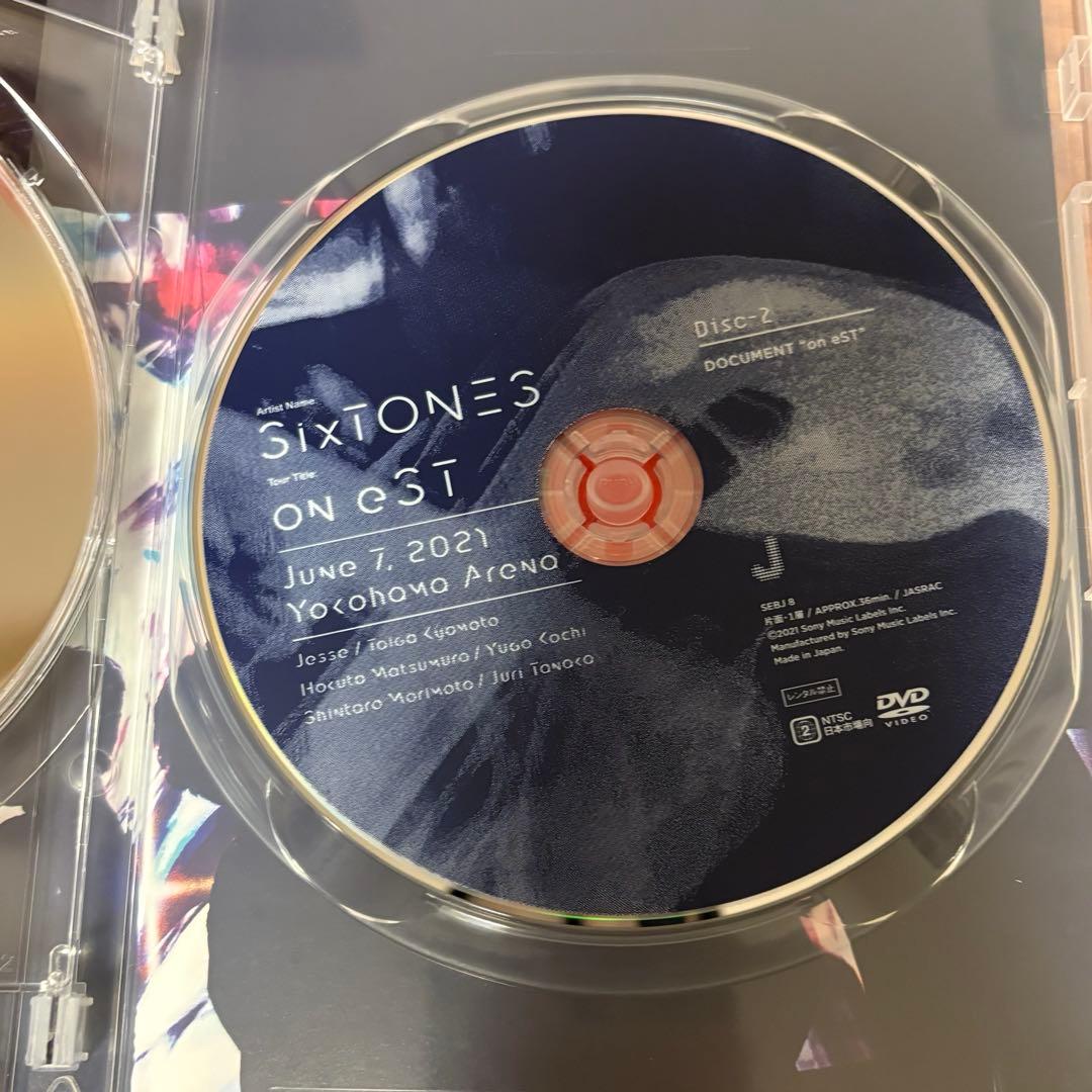 SixTONES ライブDVD『on eST』通常盤（2枚組）