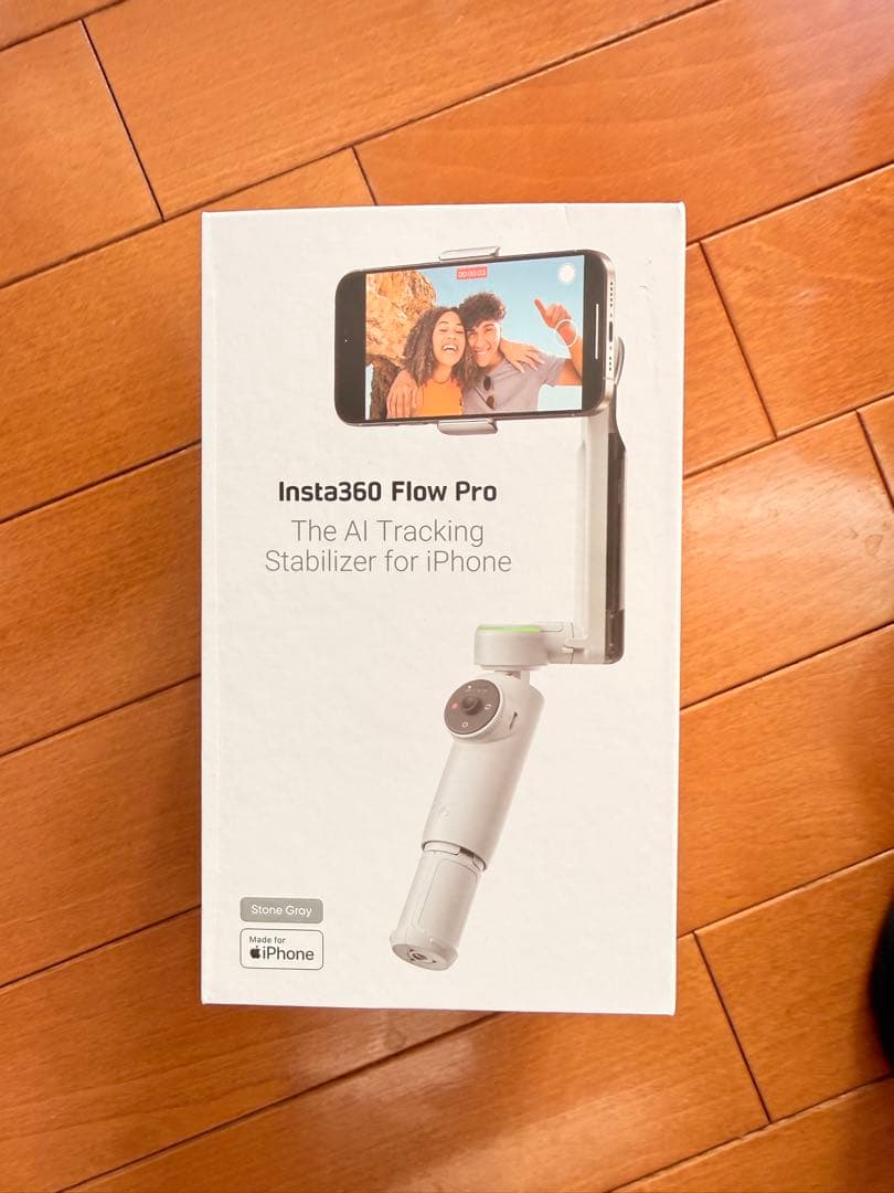 Insta360flow Pro AIトラッキング　スマホスタビライザー