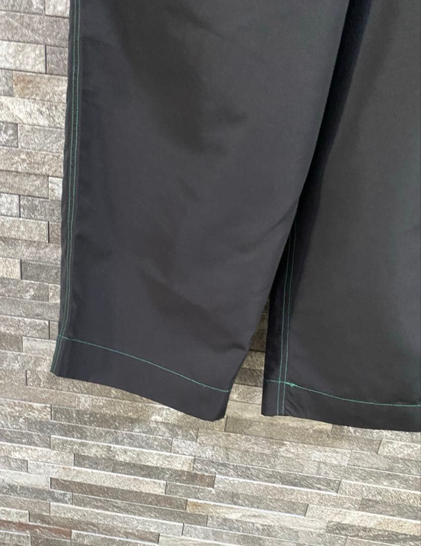 ムギムギ 美品 rajabrooke SPORTY EASY SLACKS