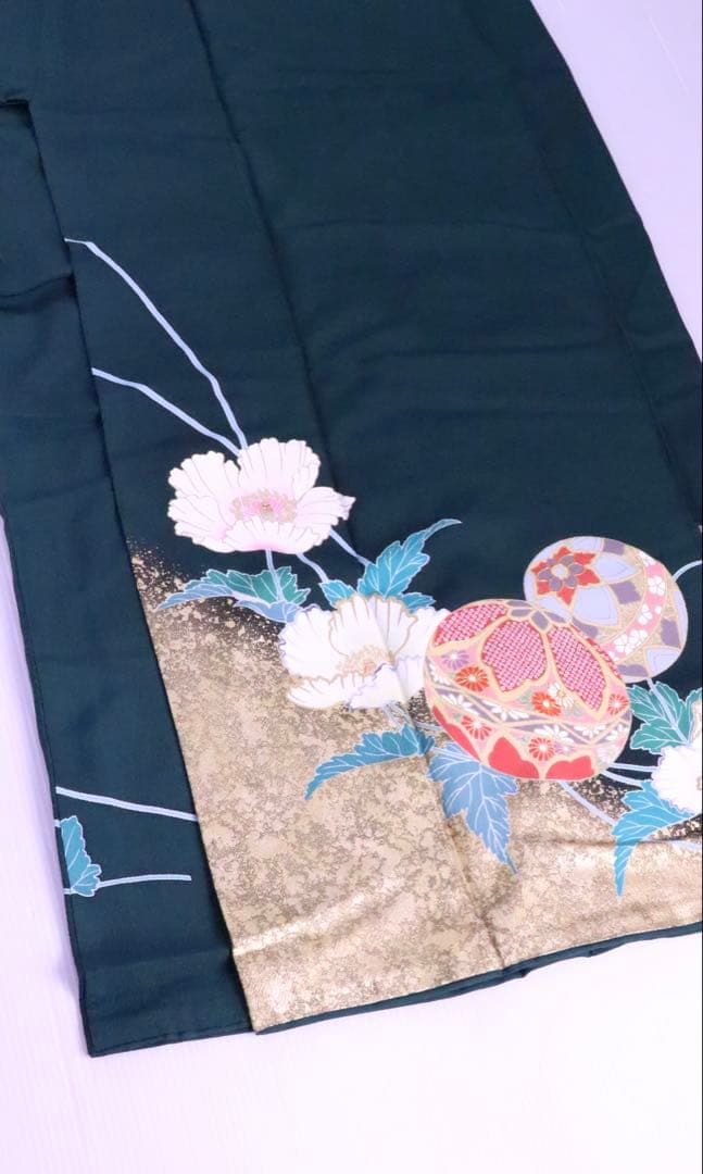 振袖　正絹　深緑色　花文様　手毬柄　金彩入り