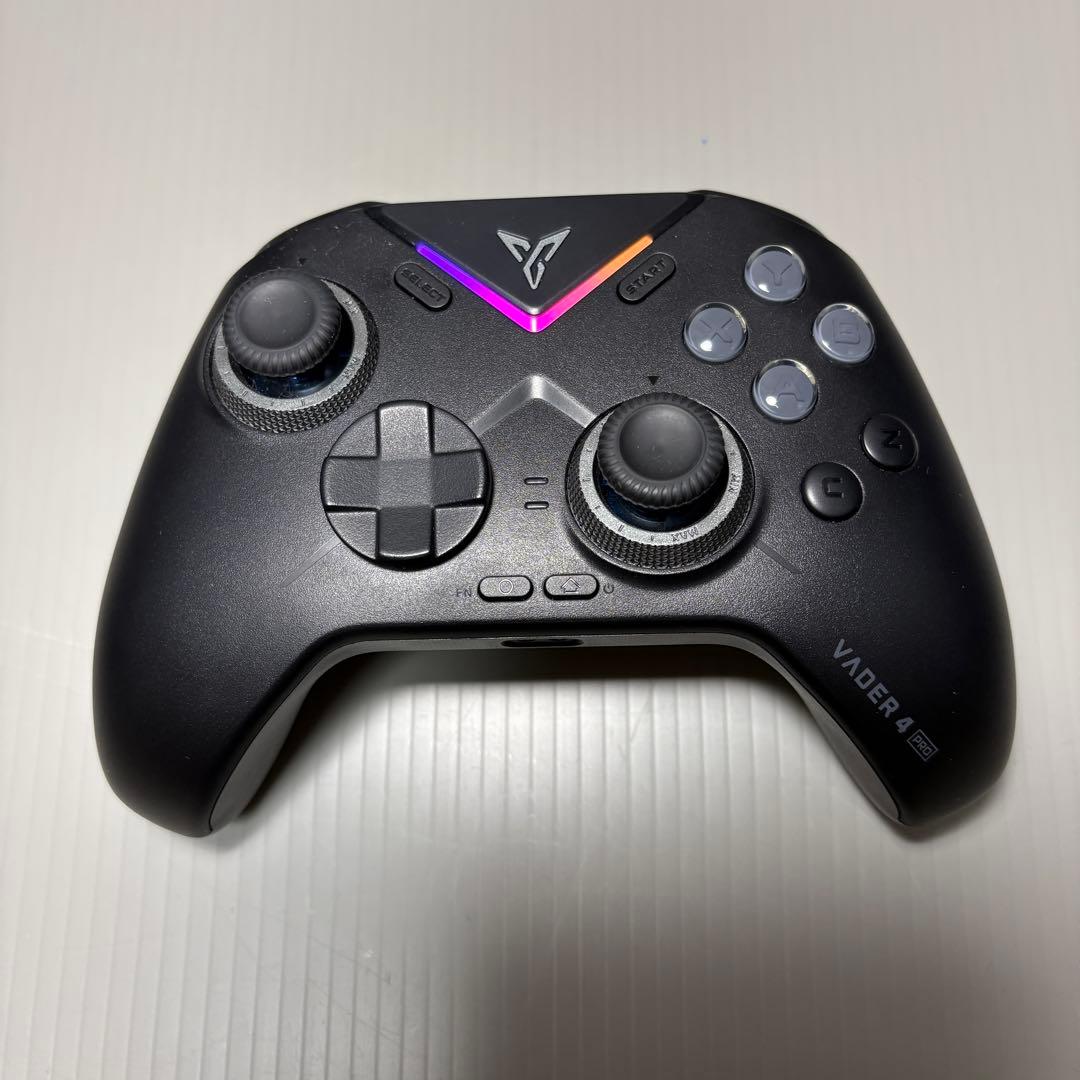 FLYDIGI VADER 4 Pro コントローラー