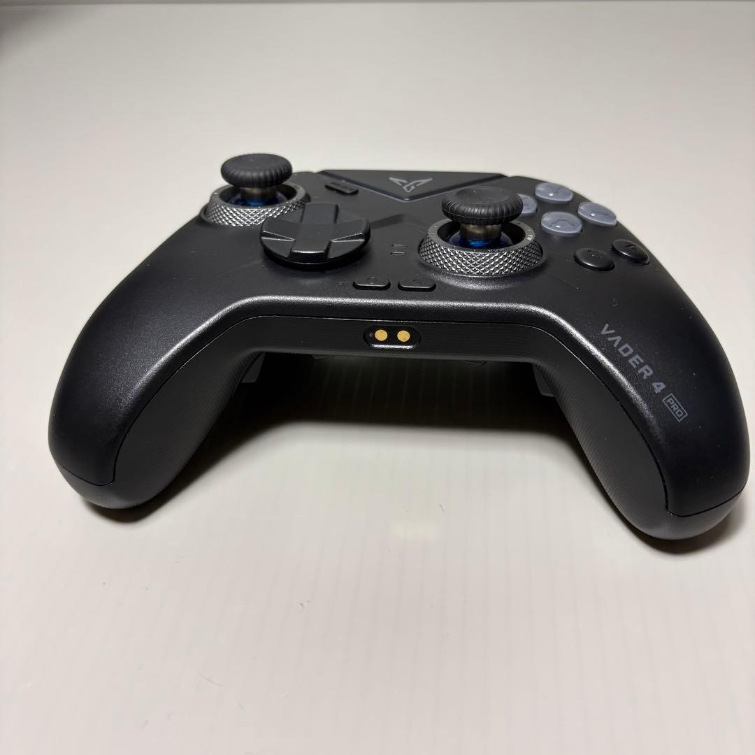 FLYDIGI VADER 4 Pro コントローラー