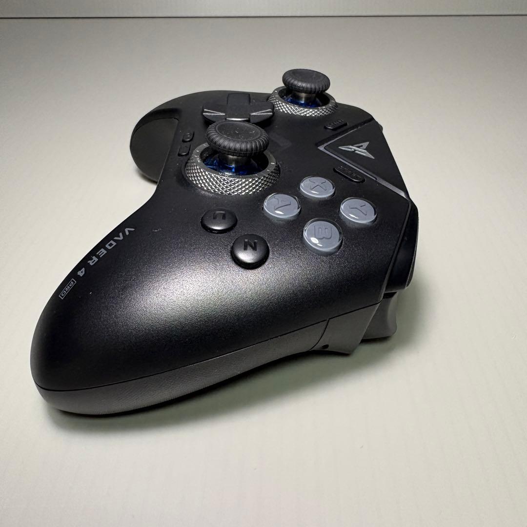 FLYDIGI VADER 4 Pro コントローラー