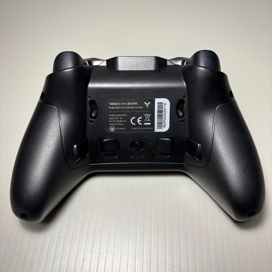 FLYDIGI VADER 4 Pro コントローラー