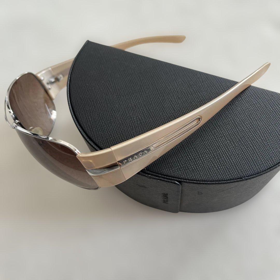 プラダ PRADA ティアドロップ サングラス