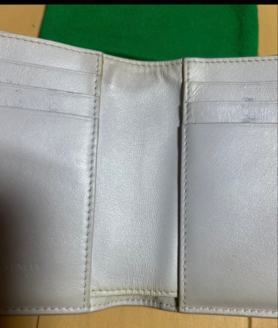 BOTTEGA VENETA 二つ折り財布