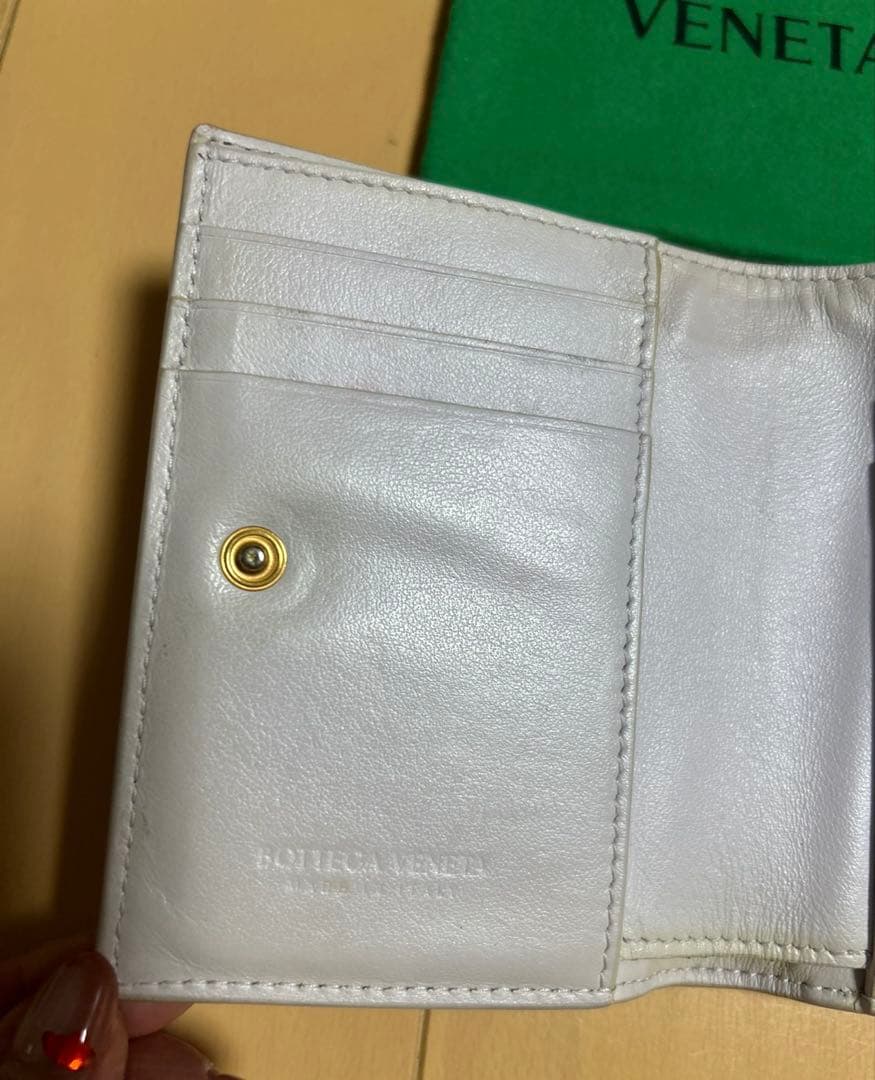 BOTTEGA VENETA 二つ折り財布