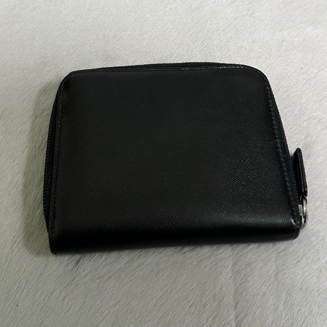 PRADA プラダ　折り財布　ラウンドジップ　三角ロゴ　サフィアーノレザー