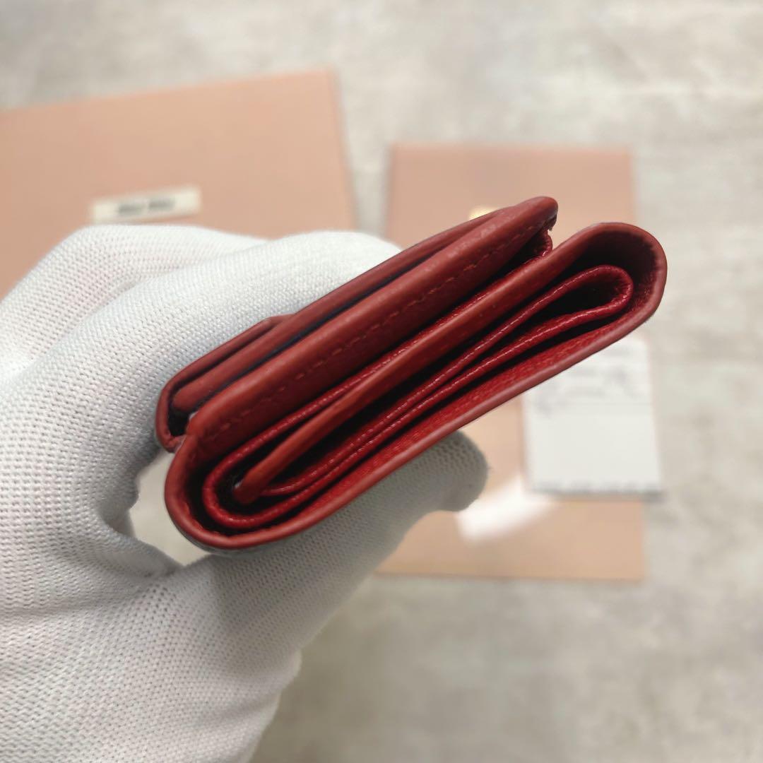 人気✨ミュウミュウ ラブレター ハート マドラス 三つ折り財布 ウォレット