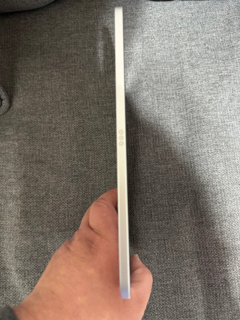 Apple iPad (第10世代) Wi-Fi 64GB シルバー 美品