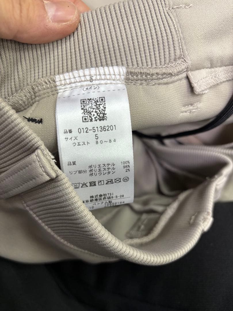 未使用級　New Balance ゴルフパンツ Mサイズ グレー　5サイズ