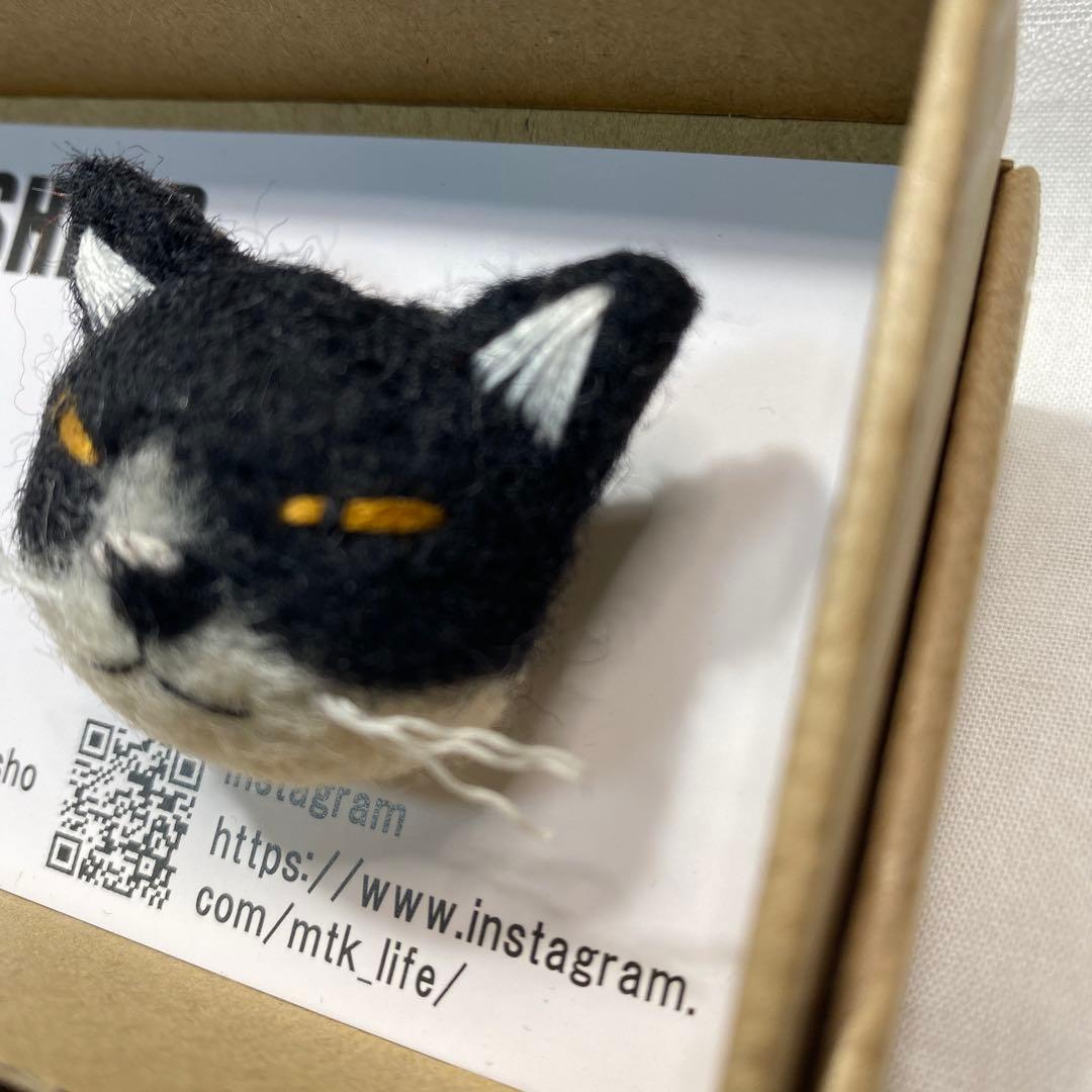 MTK SHEEP 猫の顔ブローチ　箱有り