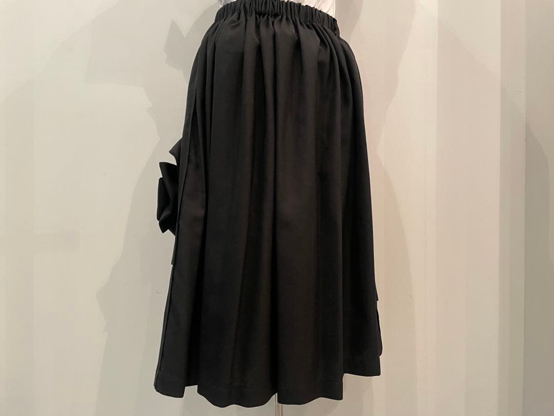 リボン付き ブラックフレアスカート