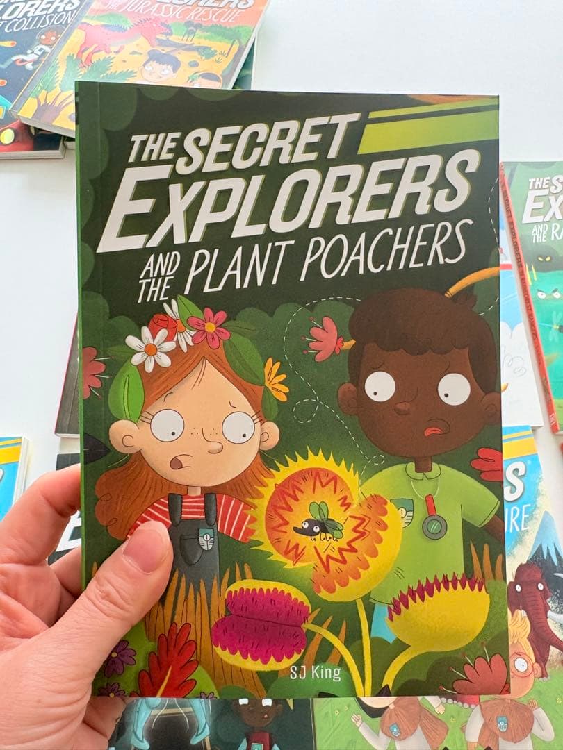 The Secret Explorers 12冊セット