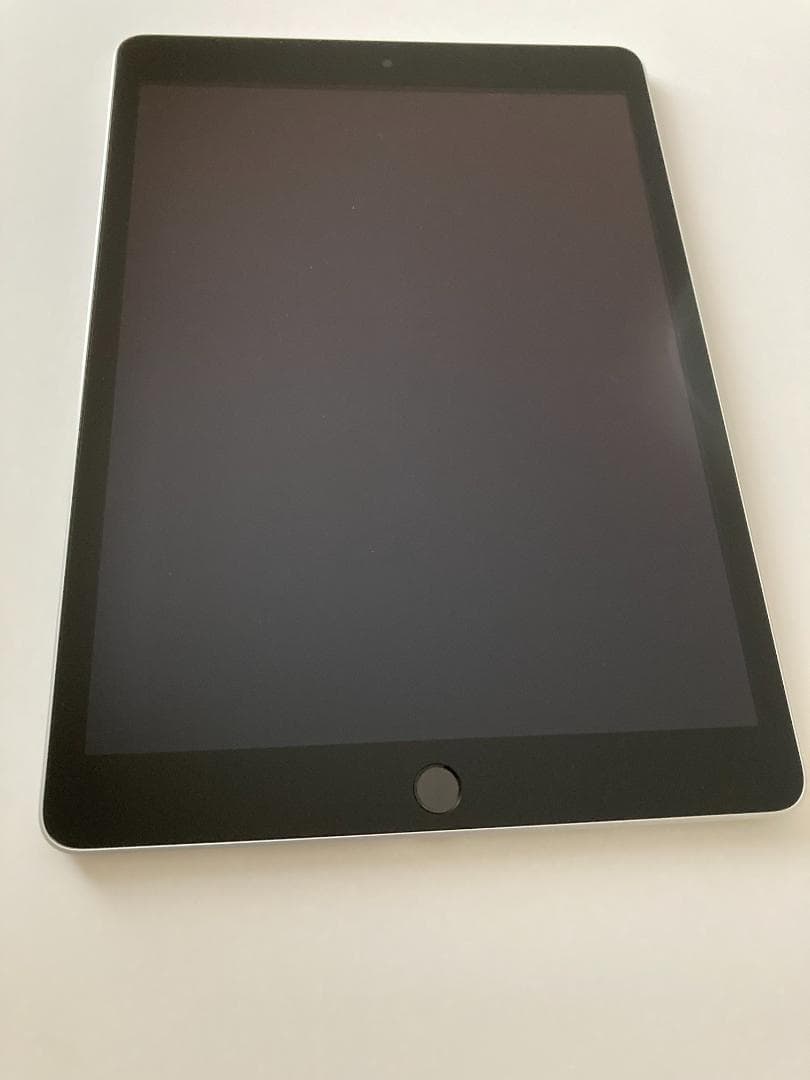 【美品】iPad Wi-Fi 64GB - シルバー（第9世代）外箱あり