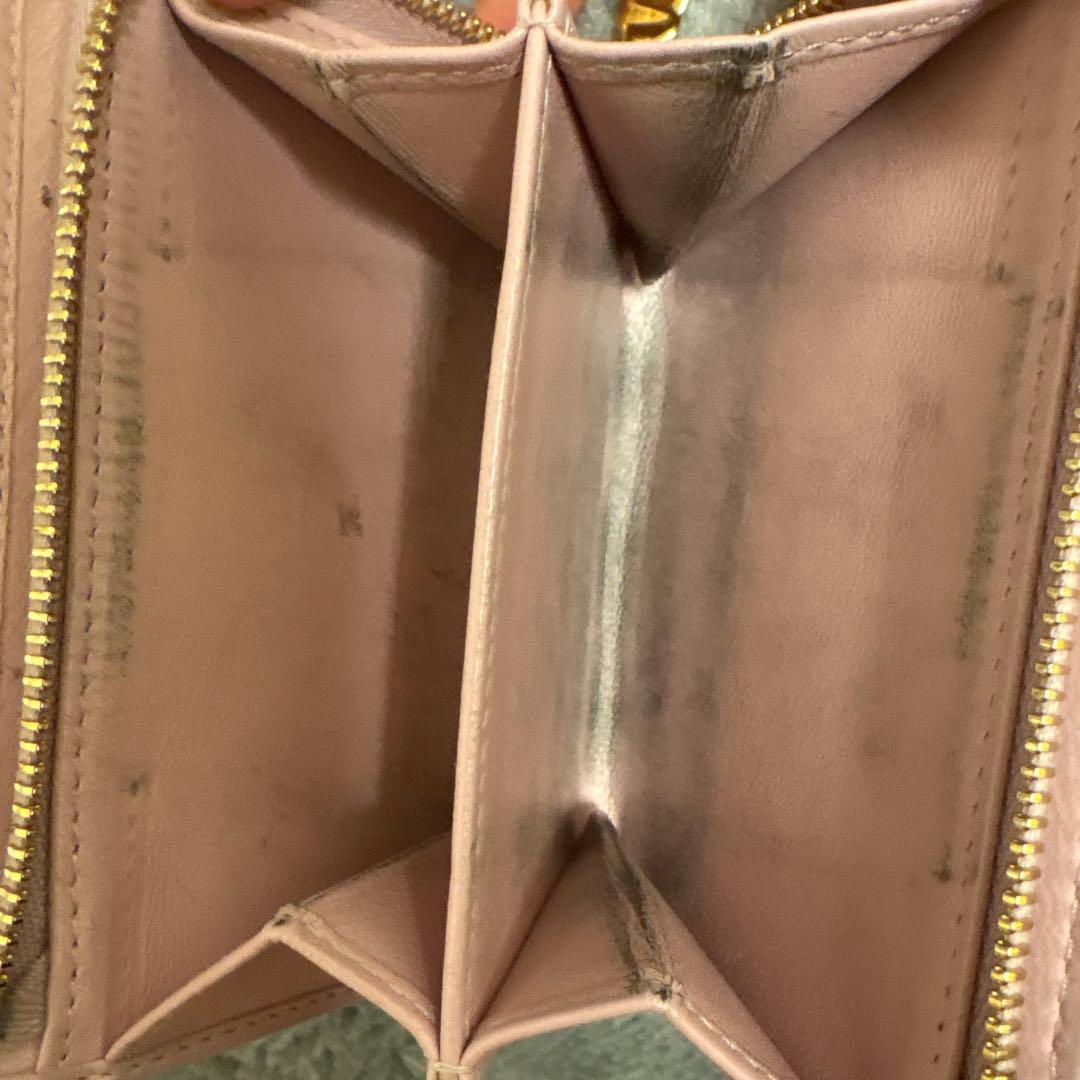 miumiu マテラッセ ナッパレザー 三つ折り財