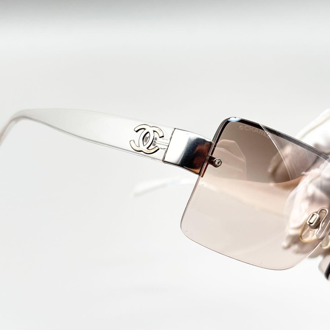 小物 CHANEL Rimless y2k Jeweled Sunglasses