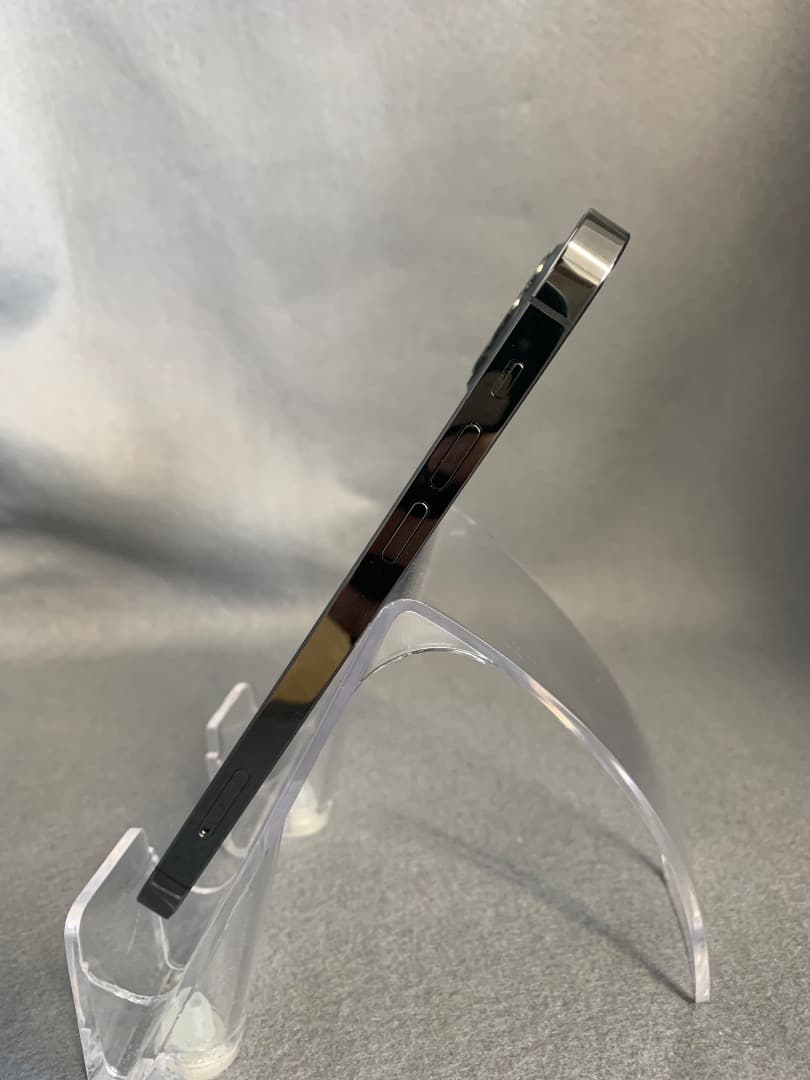超美品　国内版　SIMフリー　iPhone12 Pro 128GB グラファイト