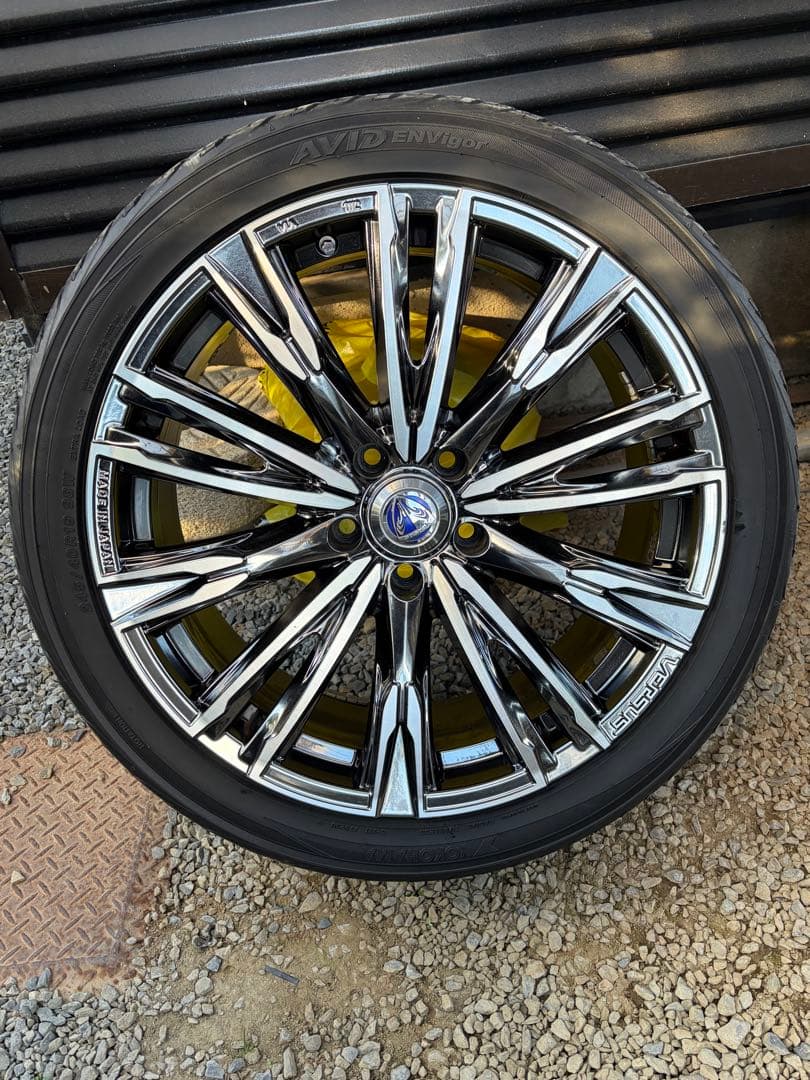 ヨコハマタイヤ　245/40r19 中古　4本